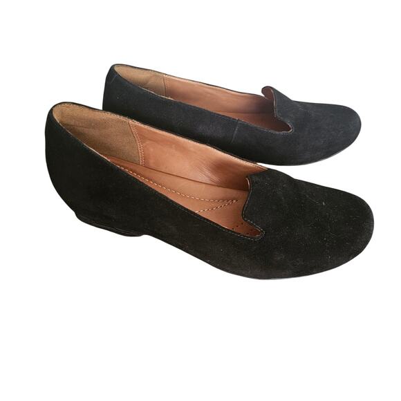 Clarks Artisan Concert Jazz black suede slip-on loafers. Size 7 - Picture 3 of 4